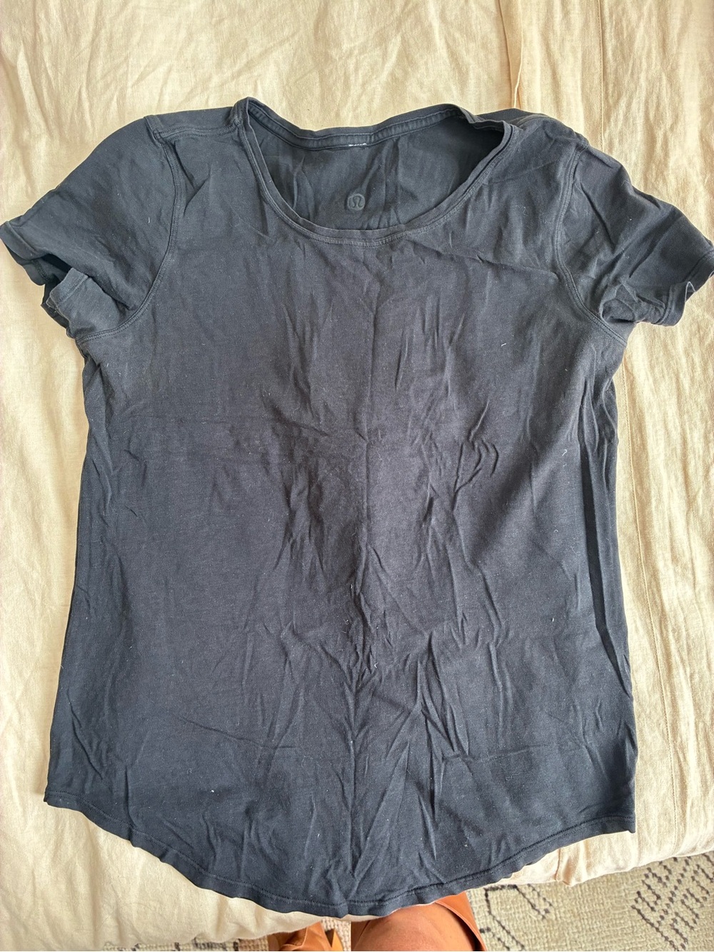 Lulu Lemon Black Women's Short Sleeve Crewneck Tee